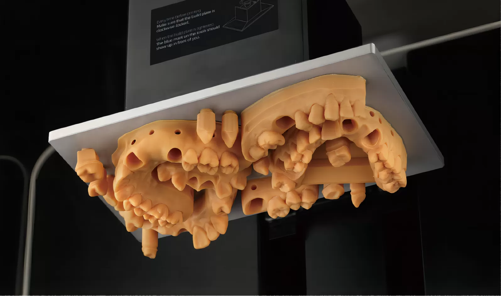 Модель Pro Оранжевая смола