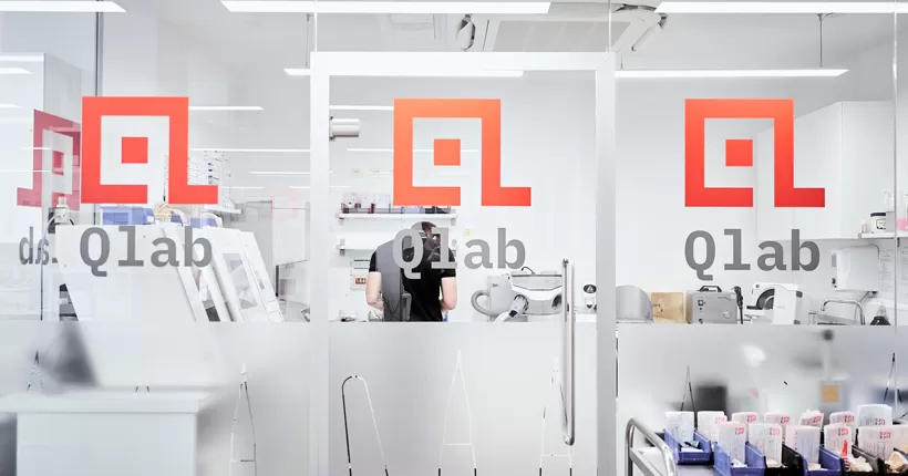 Стоматологическая лаборатория QLAB с использованием стоматологического решения RAYSHAPE DLP для повседневной работы